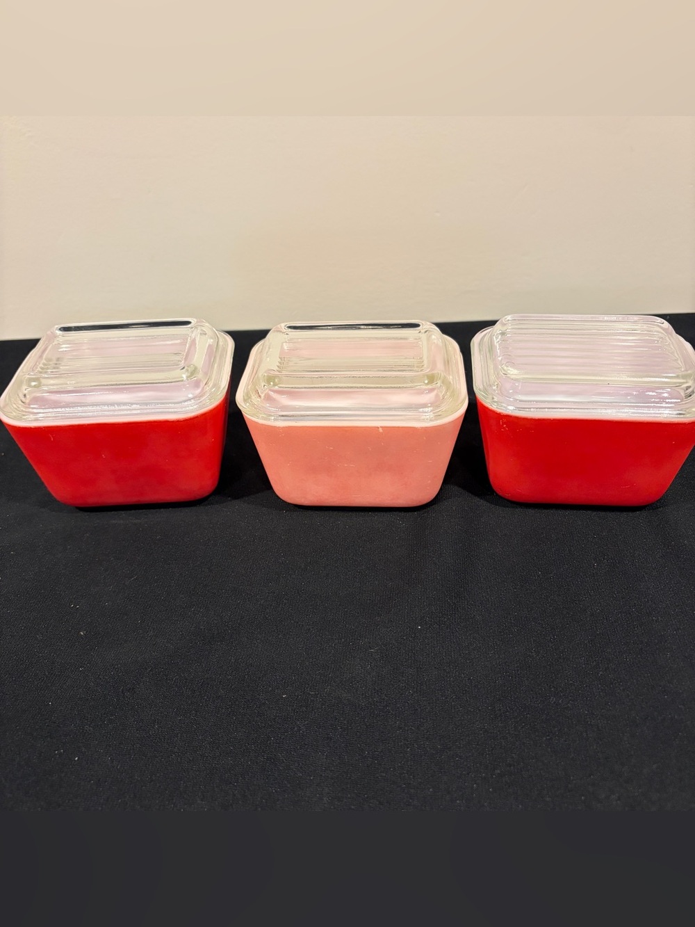 3 Vintage Pyrex Refrigerator Dishes 2 Red and 1 Pink Plus 3 Lids 501C